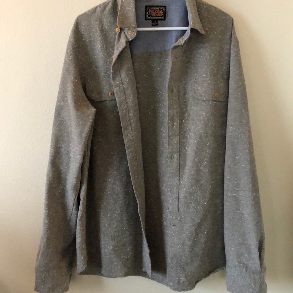 Volcom flannel